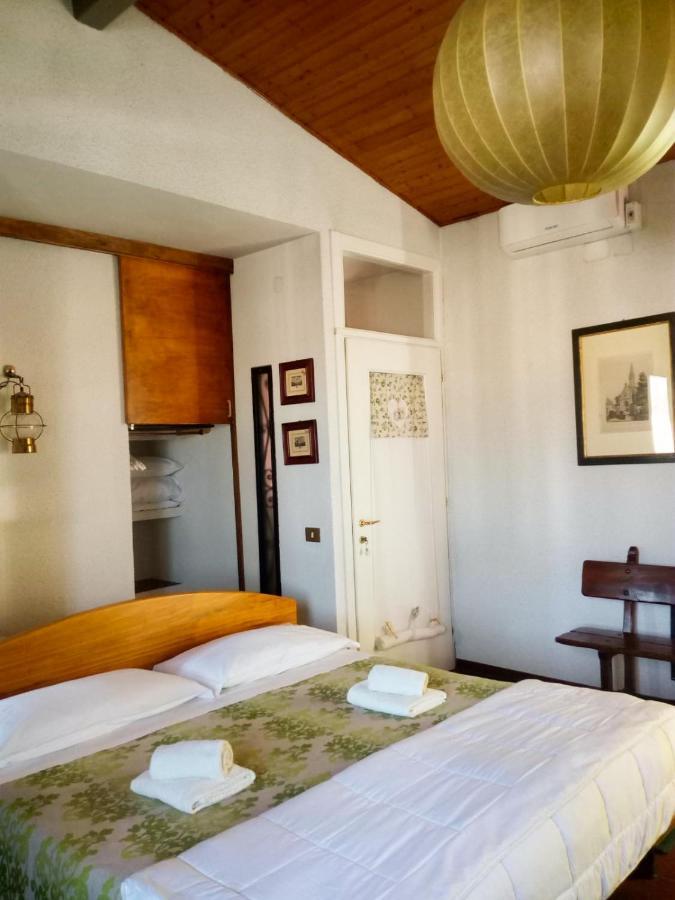 Bed And Breakfast Mimosa Cascina Exterior photo